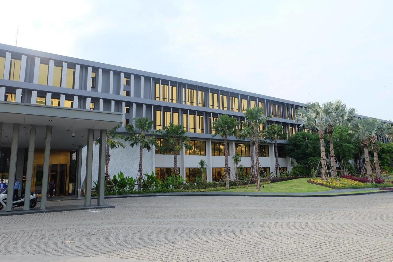 Holiday Poipet Exterior photo